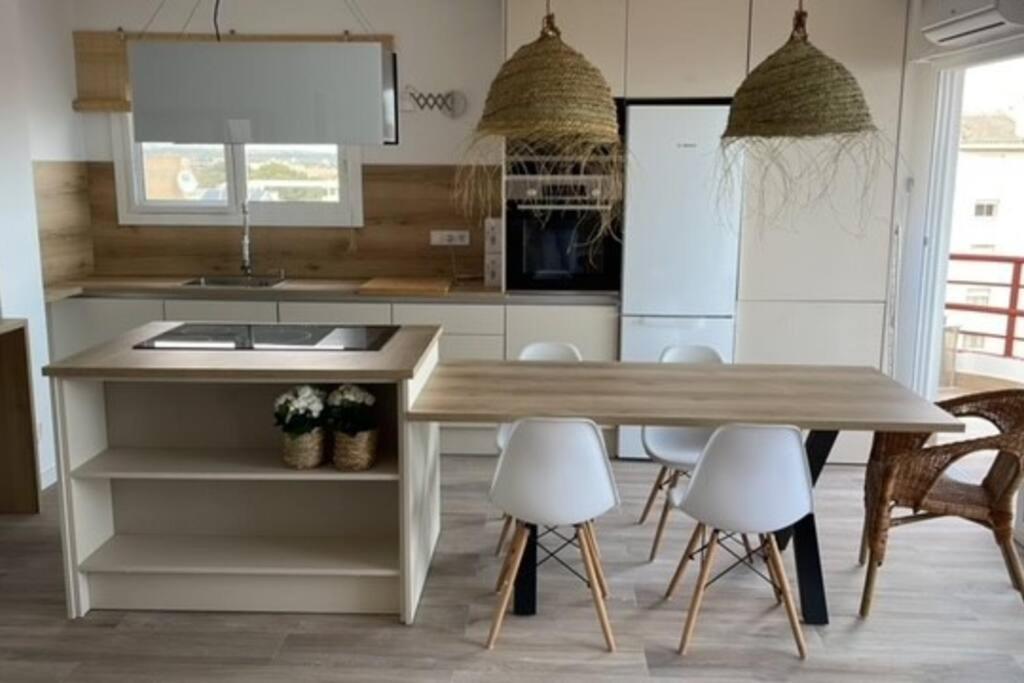 Precioso Apto Miami Primera Linia Playa Cala De Las Sirenas, Con Wifi Y Netflix, Adecuado Para Teletrabajar Миами-Плайя Экстерьер фото