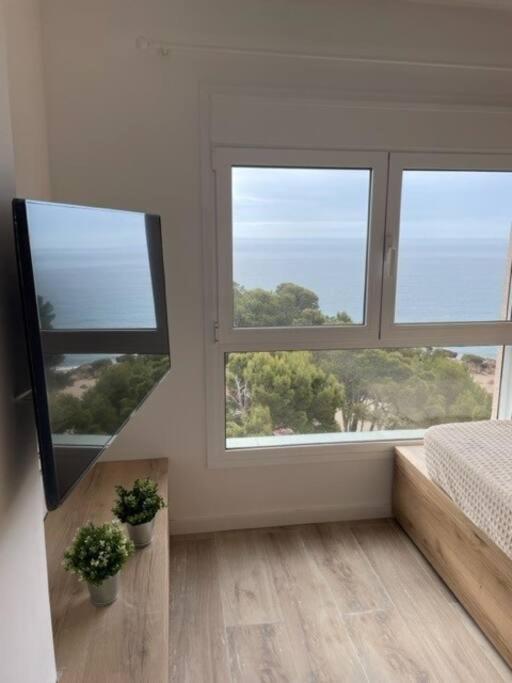 Precioso Apto Miami Primera Linia Playa Cala De Las Sirenas, Con Wifi Y Netflix, Adecuado Para Teletrabajar Миами-Плайя Экстерьер фото