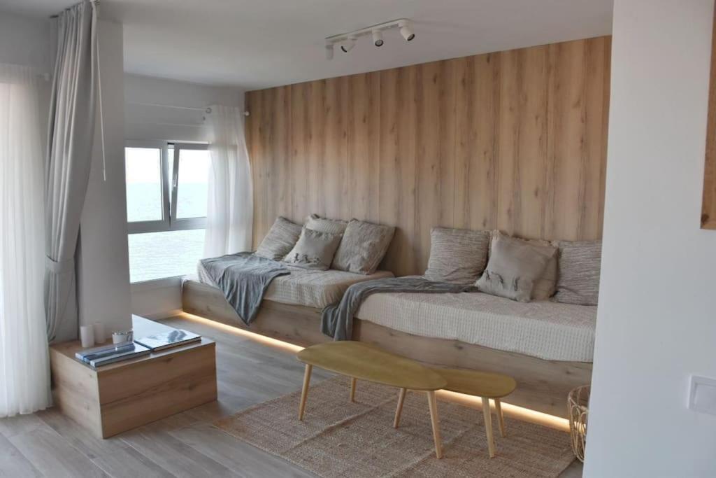 Precioso Apto Miami Primera Linia Playa Cala De Las Sirenas, Con Wifi Y Netflix, Adecuado Para Teletrabajar Миами-Плайя Экстерьер фото